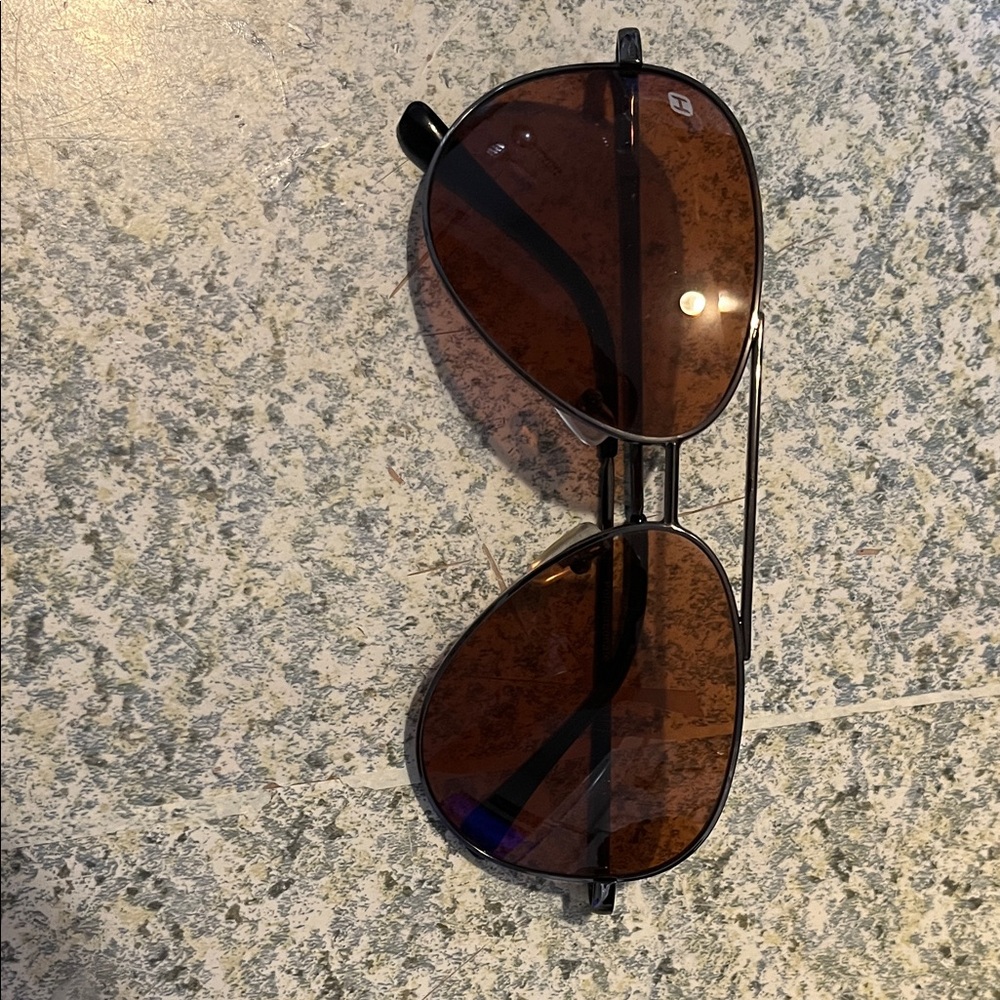 Classic Black Aviator Sunglasses